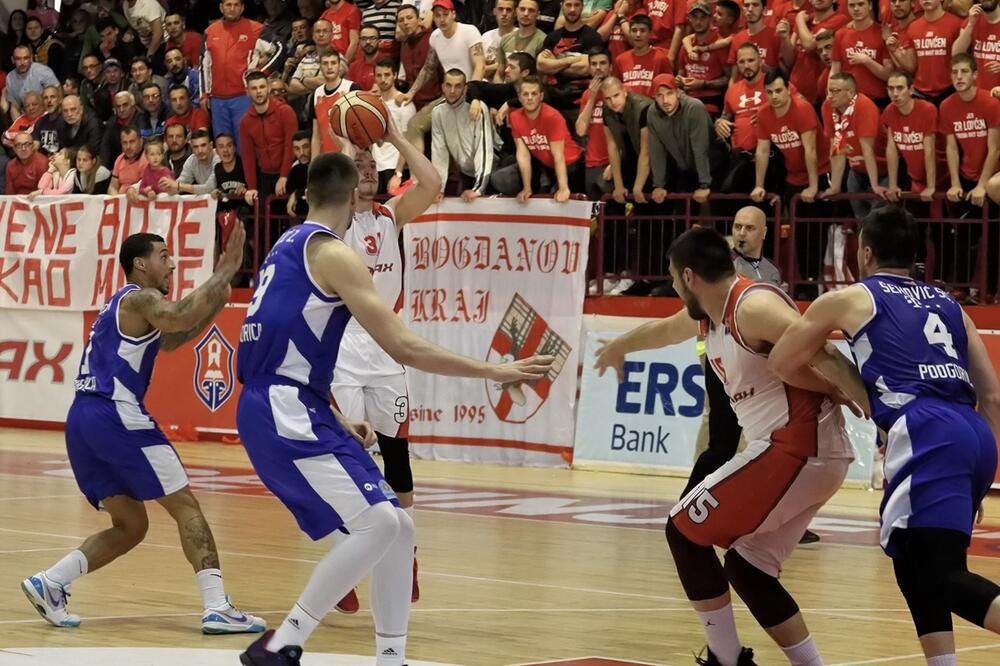 Sa večerašnje utakmice na Cetinju (Foto: Cetinjski list), Foto: Savo PRELEVIĆ