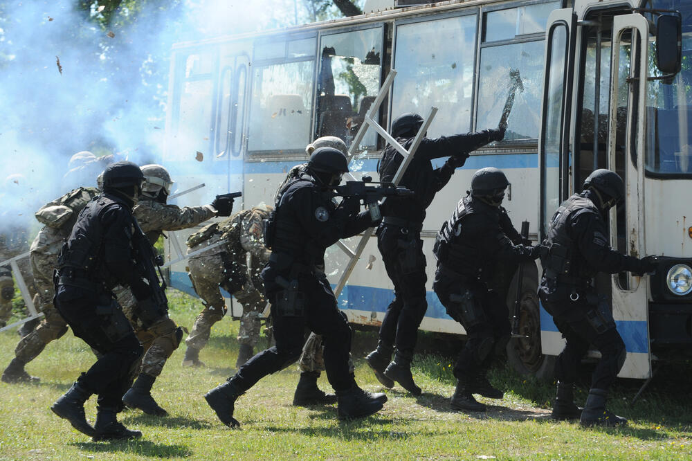 Vježba SAJ-a i i pripadnika Vojske (ilustracija), Foto: Savo Prelević