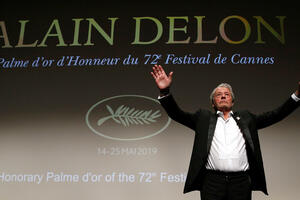 Alen Delon primio počasnu Zlatnu palmu Kanskog festivala