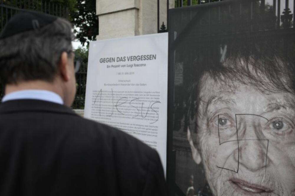 Jedna od slika, Foto: Twitter