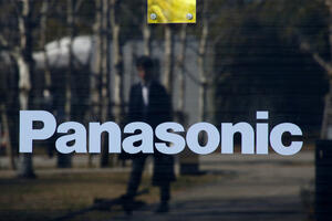 Panasonik obustavlja transakcije sa grupom Huavej