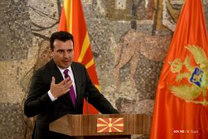 Zaev: Krizu rješavati dijalogom, a ne bojkotom