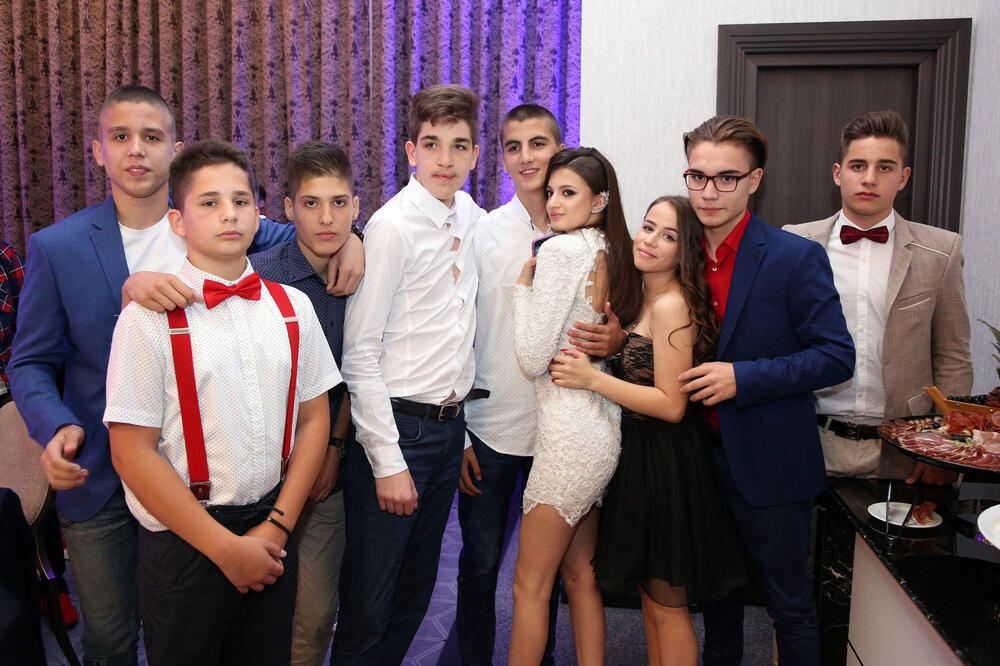 Polumaturanti OŠ "21. maj", Foto: Filip Roganović