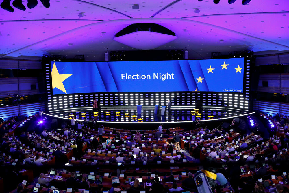 Plenarna sala tokom izborne noći: Evropski parlament u Briselu, Foto: Reuters