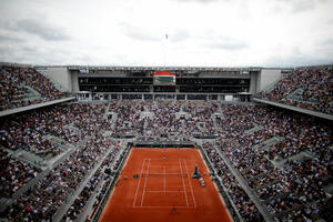 Rolan Garos, 2. dan: Najbolji na terenu