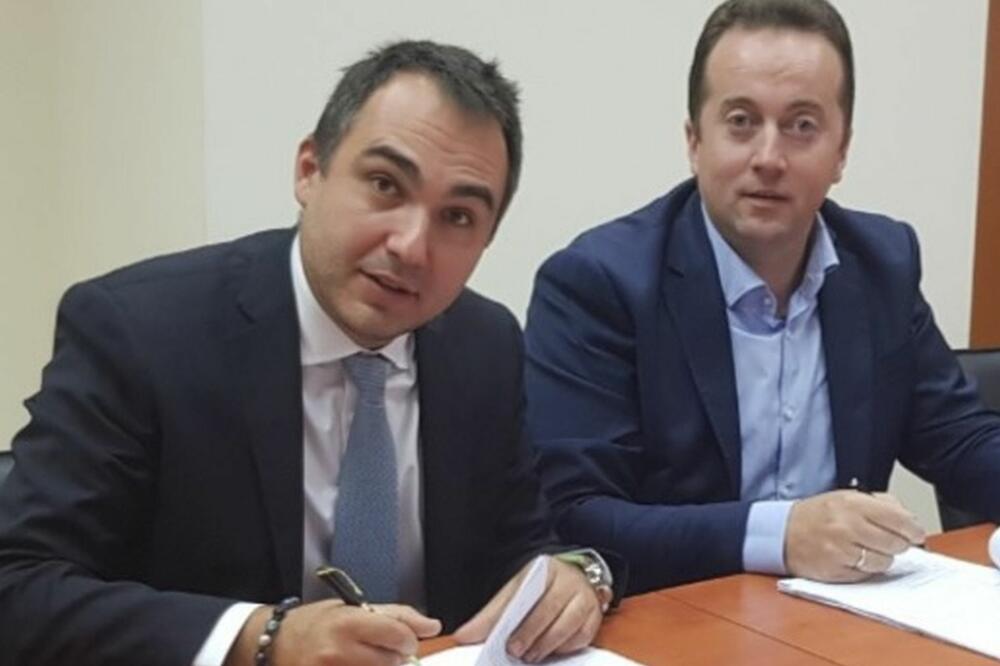 Potpisivanje ugovora, Foto: Vlada Crne Gore