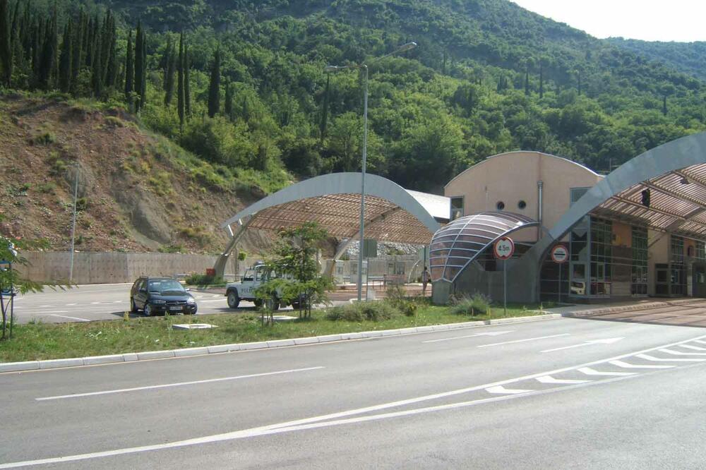 Granični prelaz Debeli Brijeg, Foto: Arhiva "Vijesti"