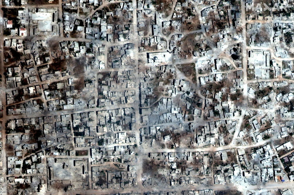 Satelitski snimak koji pokazuje zgrade uništene u napadima, Foto: Reuters