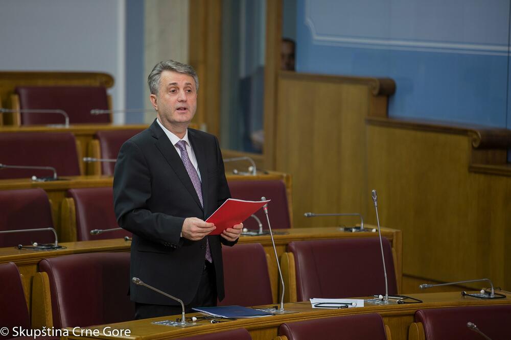 Nuhodžić danas u parlamentu, Foto: Igor Šljivančanin