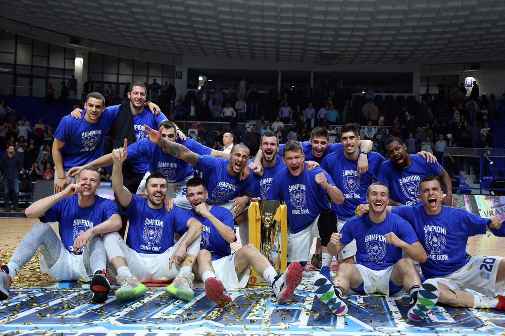 Slavlje igrača Budućnosti, Foto: Filip Roganović