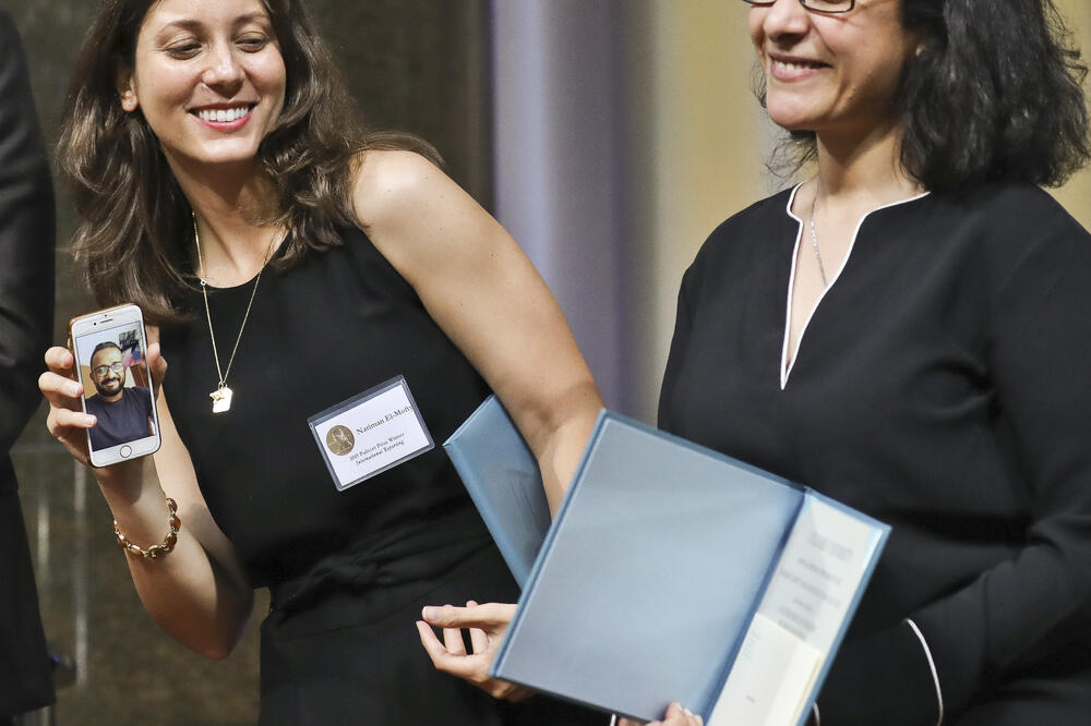 El Mofti držala telefon na kojem se vidjelo El Zikrijevo lice, Foto: AP