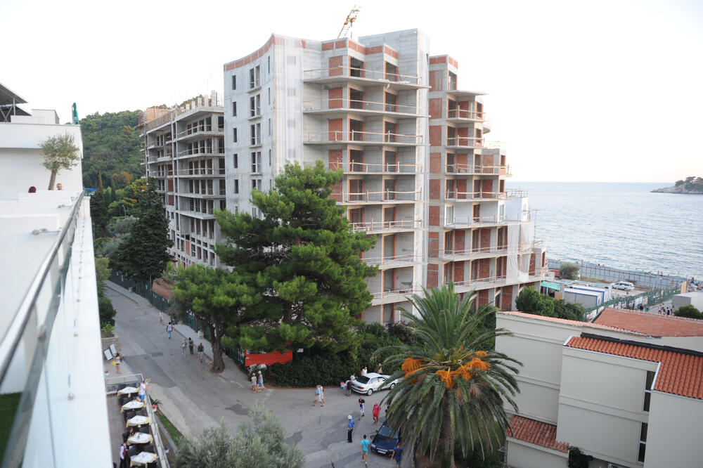 Hotel “Crystal rivijera”, Foto: Savo Prelević