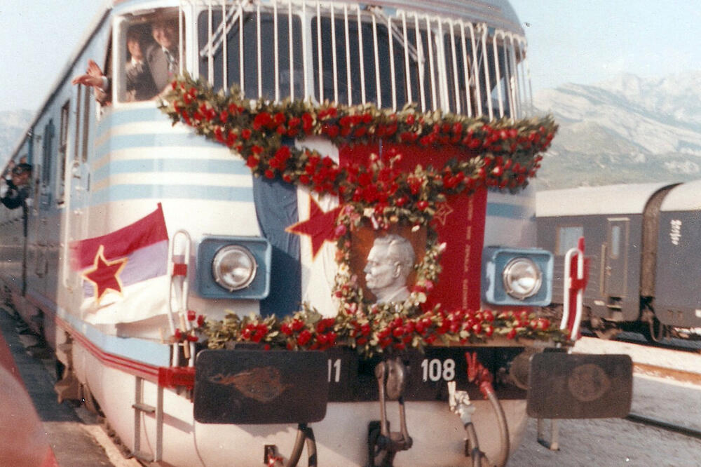 Plavi voz u barskoj stanici, Foto: Privatna arhiva