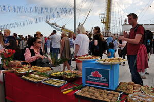 Tokom gastro-šoua u Tivtu sakupljeno 1.645 eura