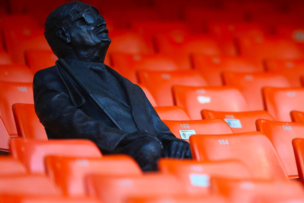 Visenteova statua na Mestalji