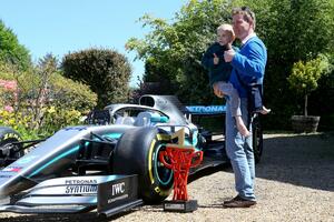 Preminuo mali anđeo Luisa Hamiltona