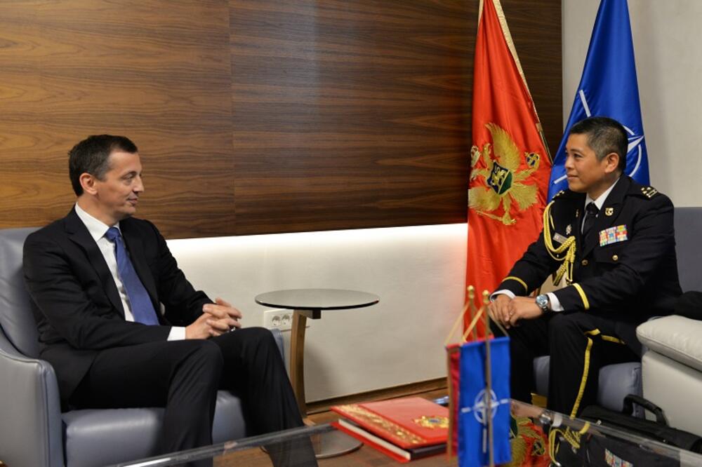 Bošković i Jamaguči, Foto: Ministarstvo odbrane