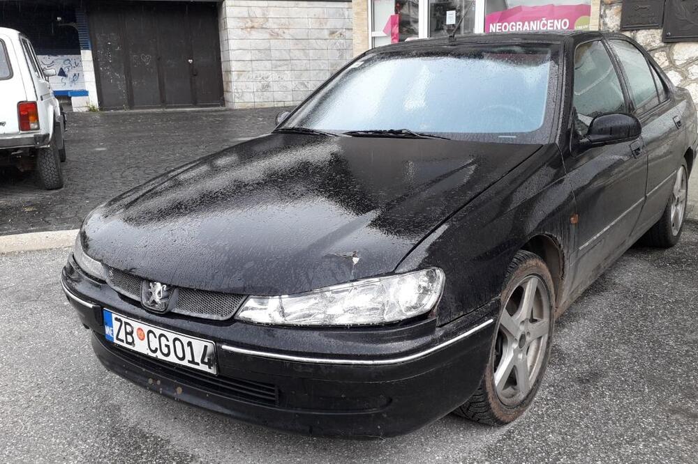 Automobil kojim je udaren turista, Foto: Privatna arhiva, Privatna arhiva