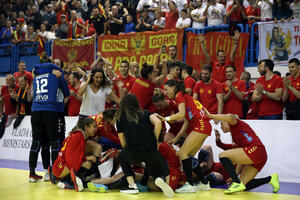 Fešta u Nikšiću - Jauković: Najljepša noć u životu; Radičević:...