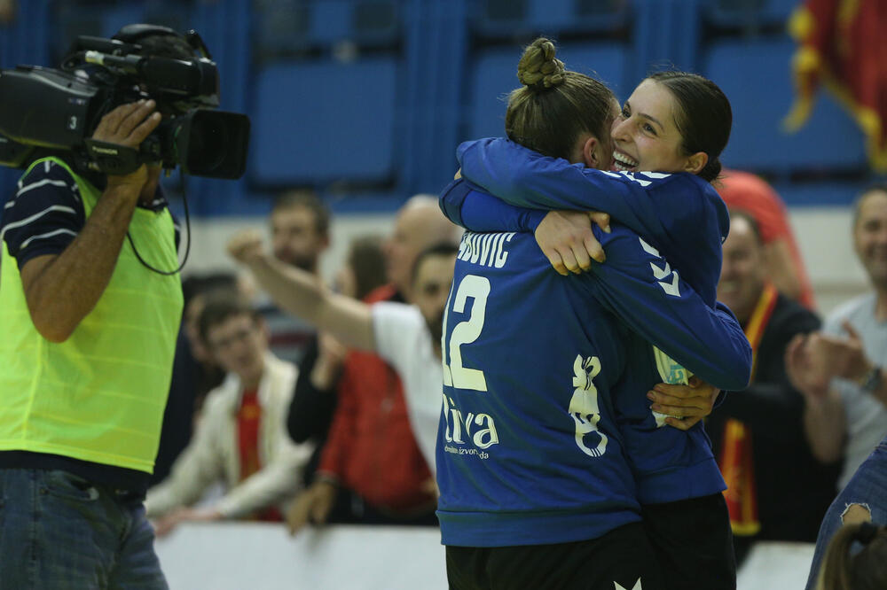 Marina Rajčić i Anastasija Babović, Foto: Nikola Nikolić