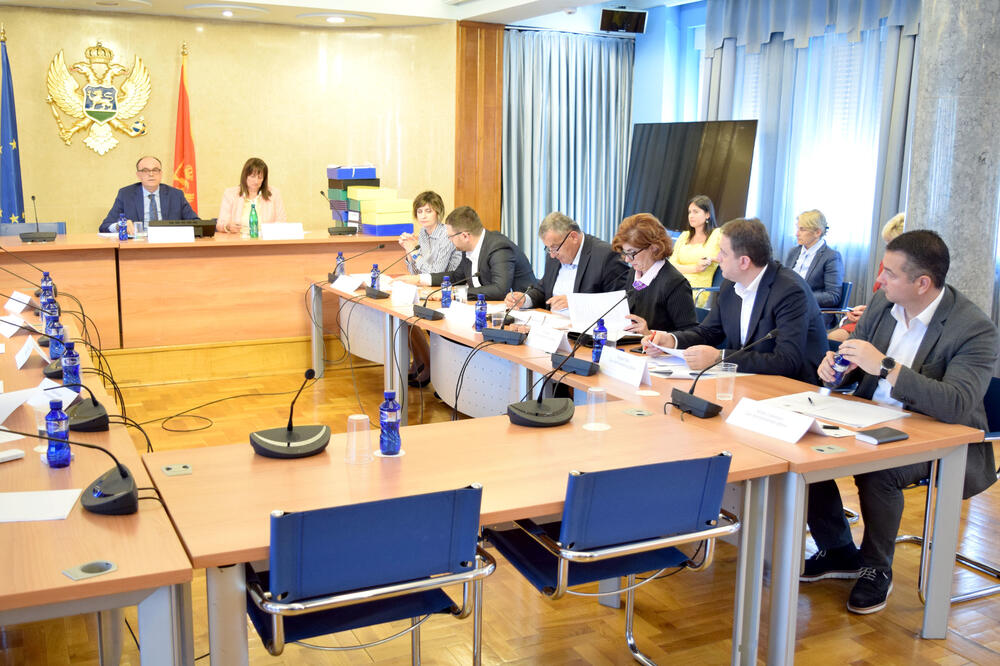 Sa sjednice, Foto: Zoran Đurić