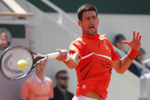 Moćni Đoković preletio preko Zvereva i došao na dva koraka od...