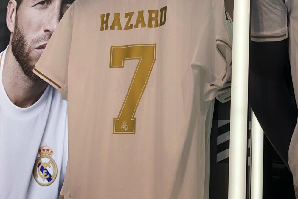 Dres Reala sa brojem sedam