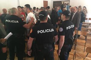 Vujačić došao sa policijom, Garović jednom od čuvara Bukovice...