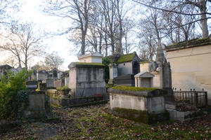 Na jugu Francuske oštećeno 100 grobova