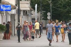 Zašto mladi u Crnoj Gori najduže žive sa roditeljima?