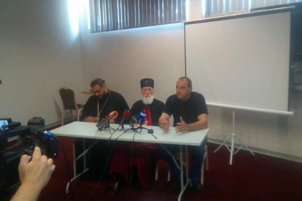 Sa presa, Foto: Borko Ždero