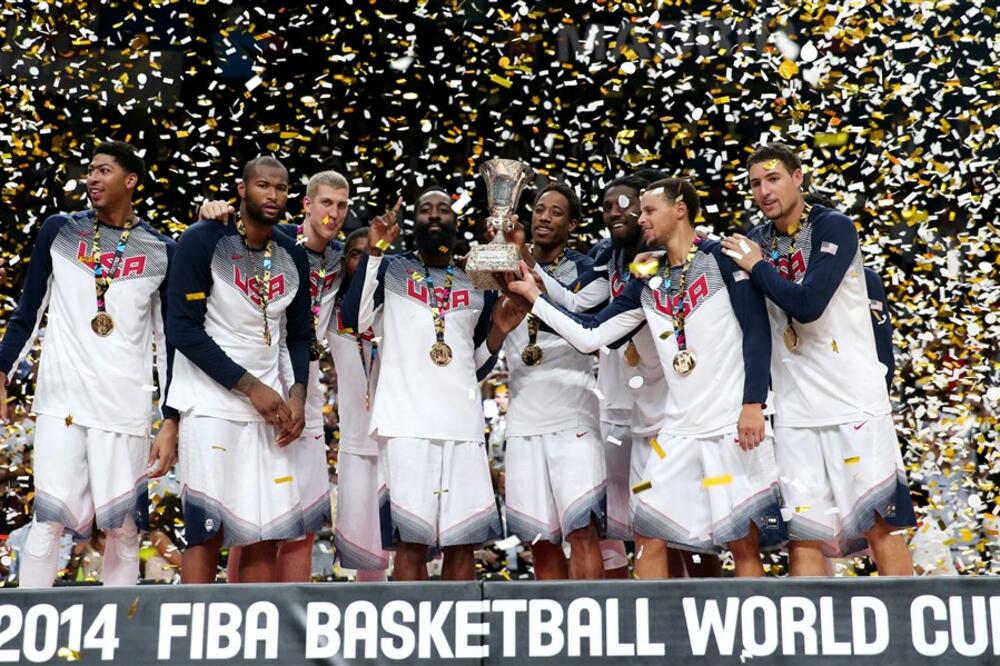 Američka selekcija na postolju Mundobasketa 2014.