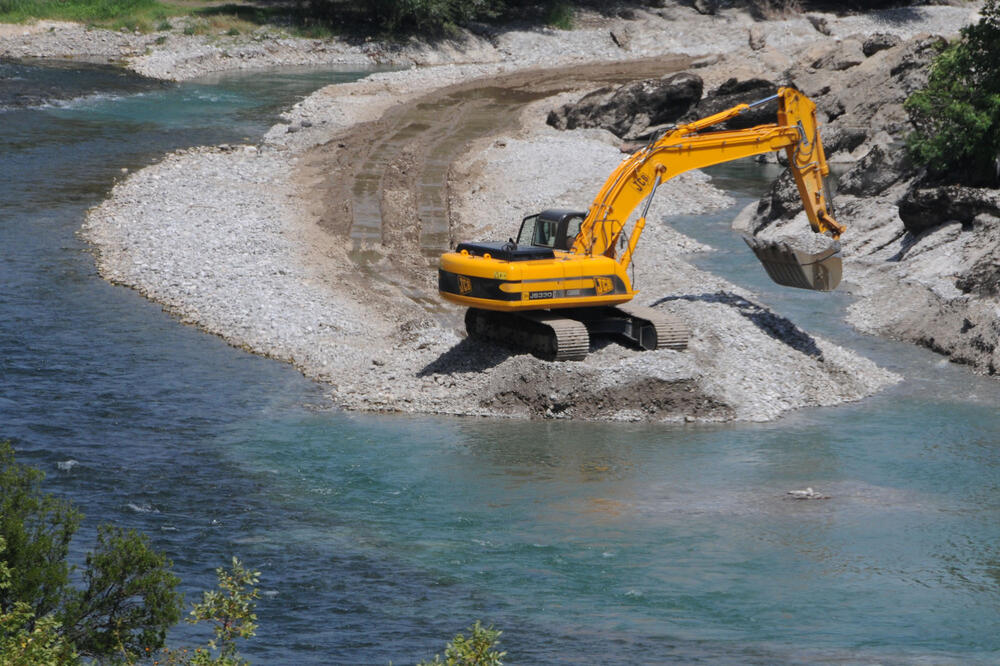 Bageri u rijeci nijesu rijetka pojava, Foto: Vesko Belojević