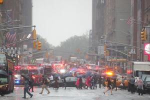 Njujork: Helikopter se zakucao u zgradu, stradala jedna osoba