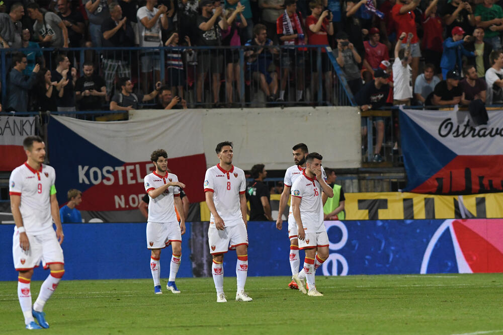 Drugi poraz naše reprezentacije, Foto: Savo Prelević