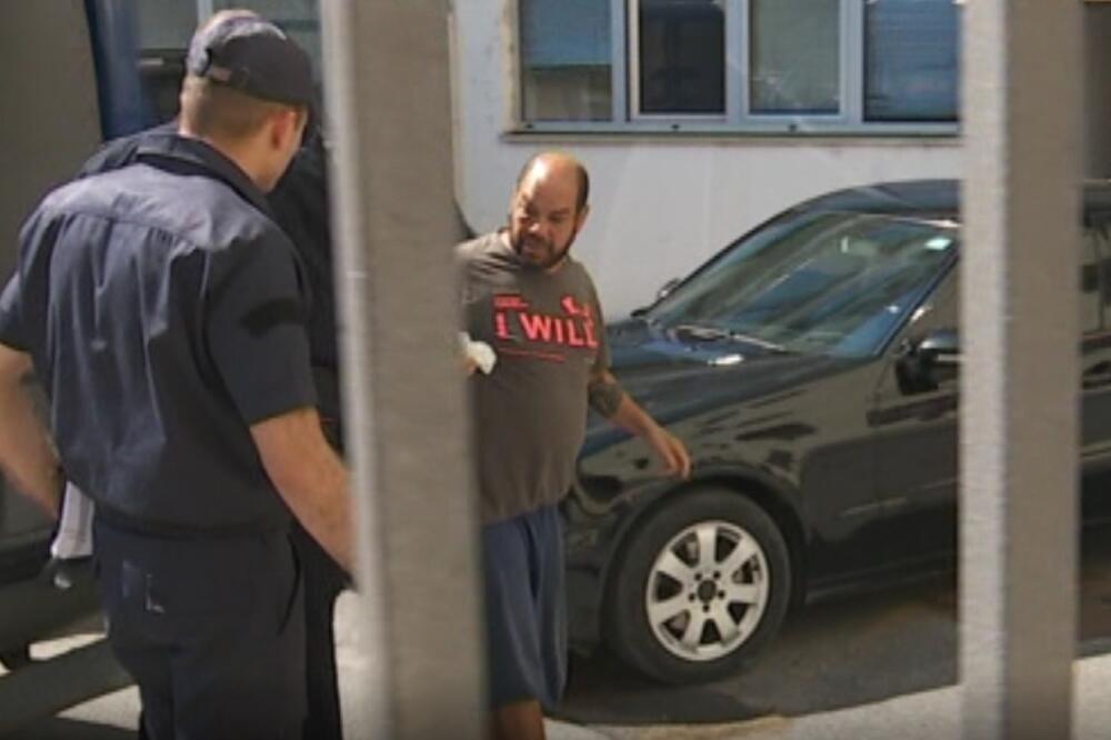 Privođenje osumnjičenog, Foto: Screenshot (TV Vijesti)