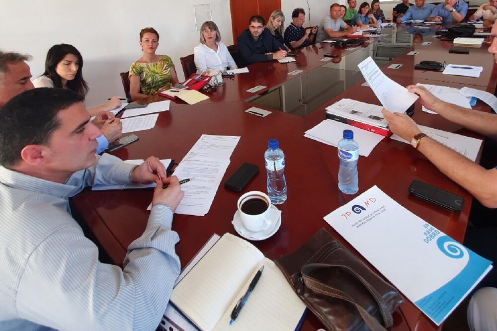 Sa sjednice, Foto: Siniša Luković