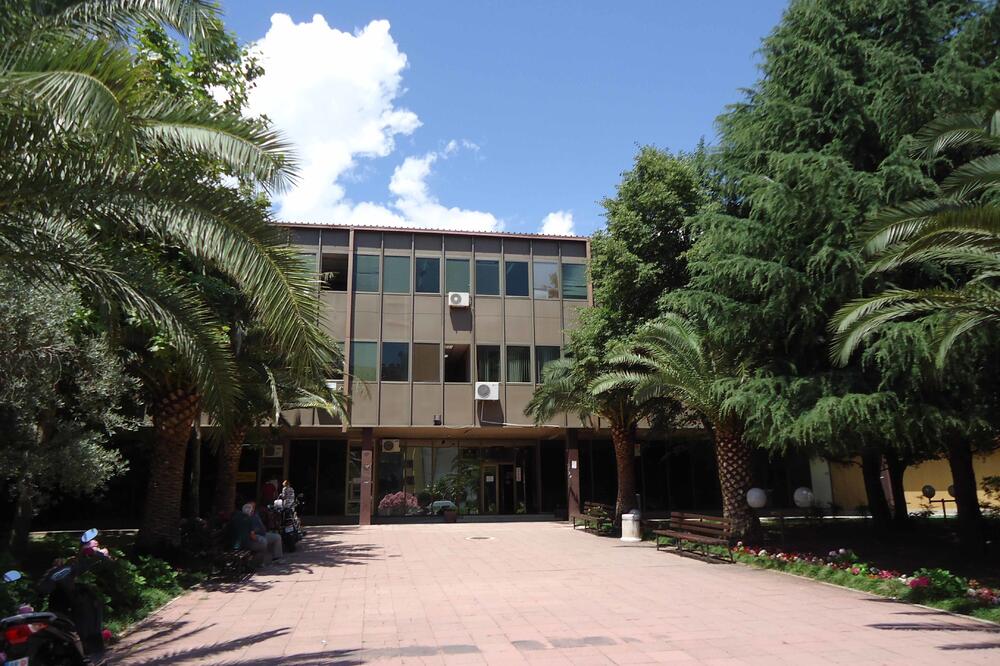 Zgrada Opštine Bar, Foto: Radomir Petrić