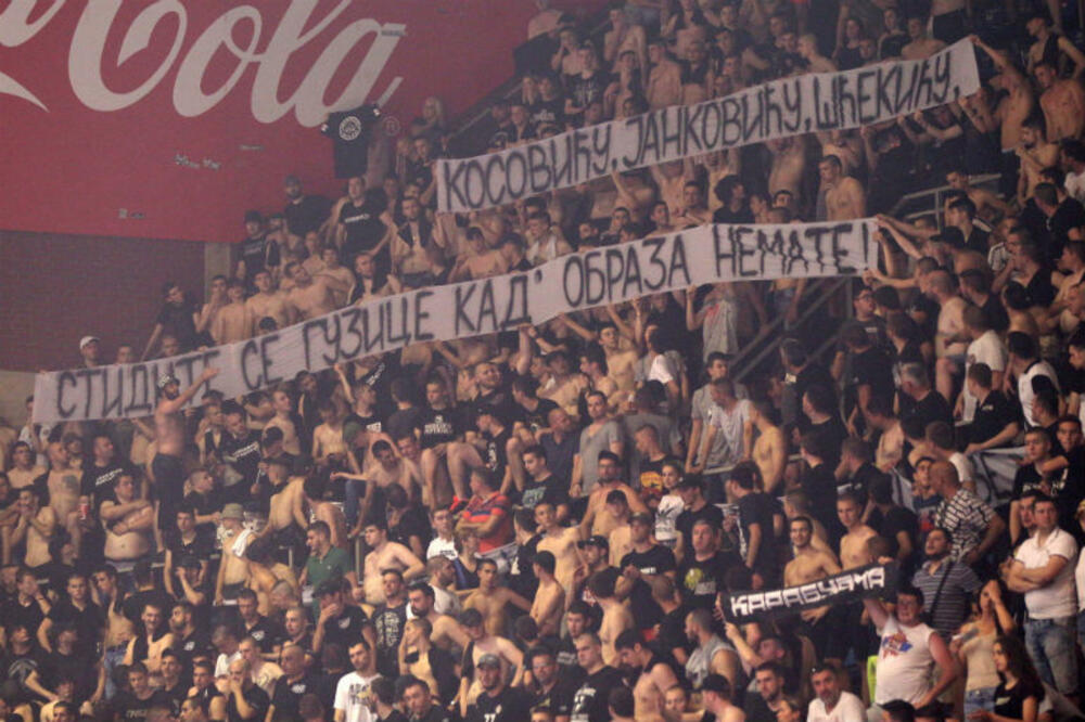 Poruka navijača Partizana, Foto: Mozzartsport