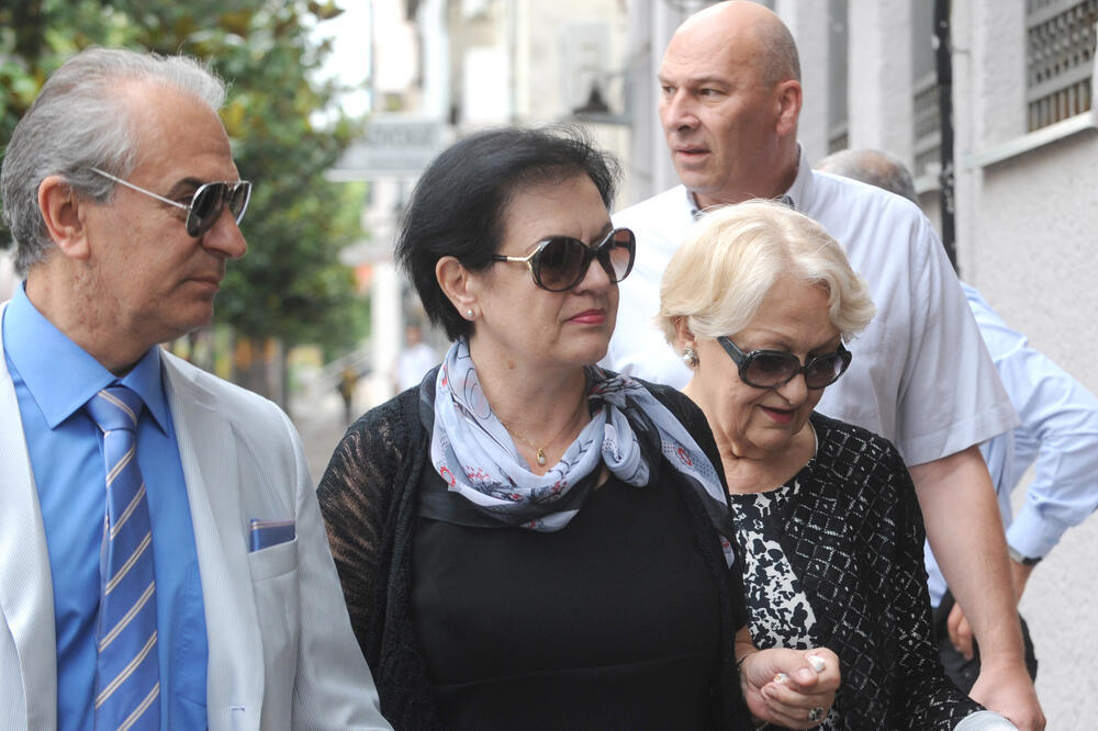 Suđenje trajalo pet godina: Milka Ljumović i Bosa Tatar sa advokatima, Foto: Savo Prelević