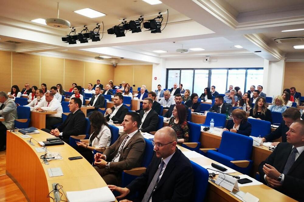 Sa današnje sjednice, Foto: Opština Podgorica