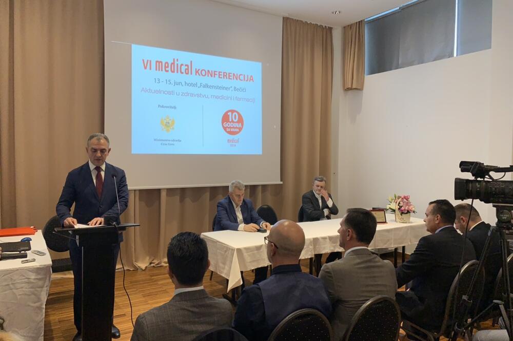 Kenan Hrapović na otvaranju Medical konferencije, Foto: Vlada Crne Gore