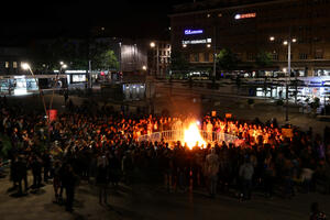 FOTO Gore grudnjaci: Ženski štrajk u Švajcarskoj