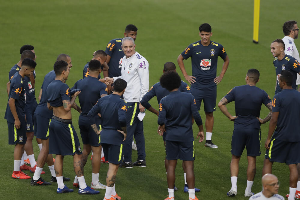 razil sva četiri puta kao domaćin osvajao titulu: Selektor Tite i igrači, Foto: AP