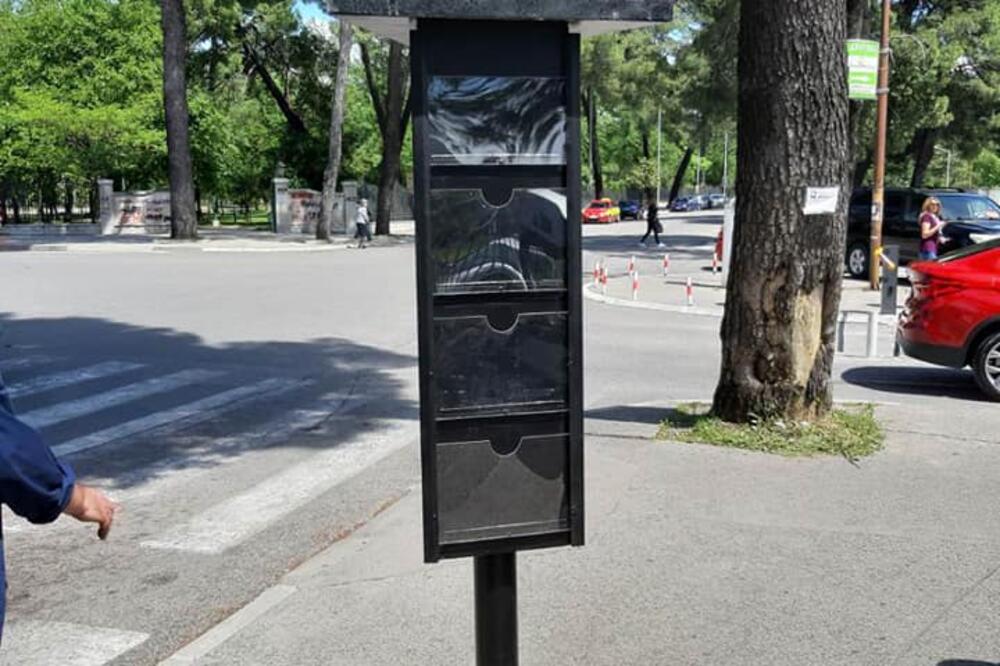 Podgorički panoi za čitulje, Foto: Glavni grad Podgorica