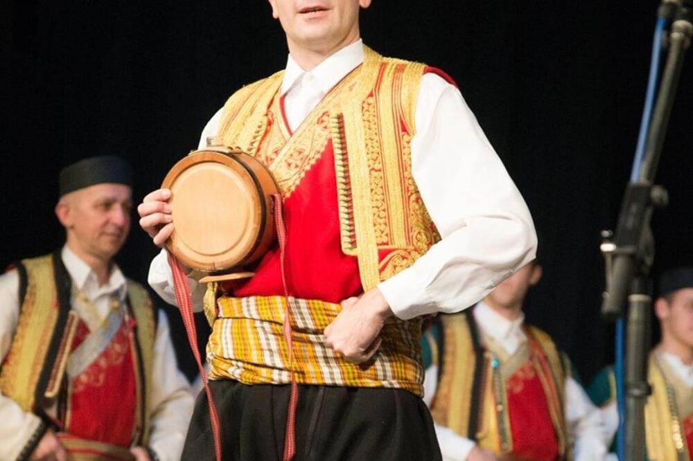 Sedlarević sa zdravicom, Foto: Vedran Vujisić