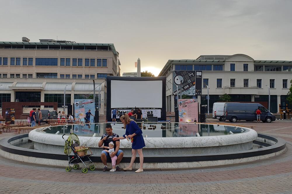 Posljednja projekcija na Trgu nezavisnosti, Foto: Džada film fest
