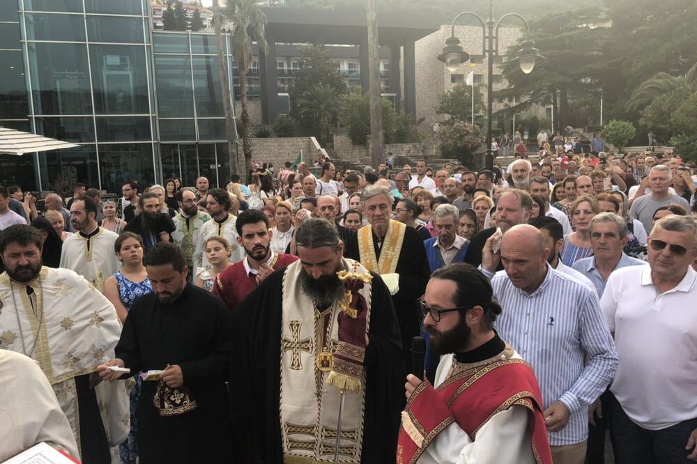 Litija u Budvi, Foto: Vuk Lajović