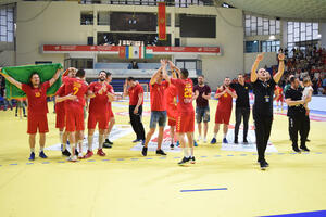 Kada igramo kao tim, nikom nije lako s nama