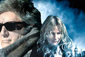 Divna asistentkinja slijepog pisca ima mračnu stranu